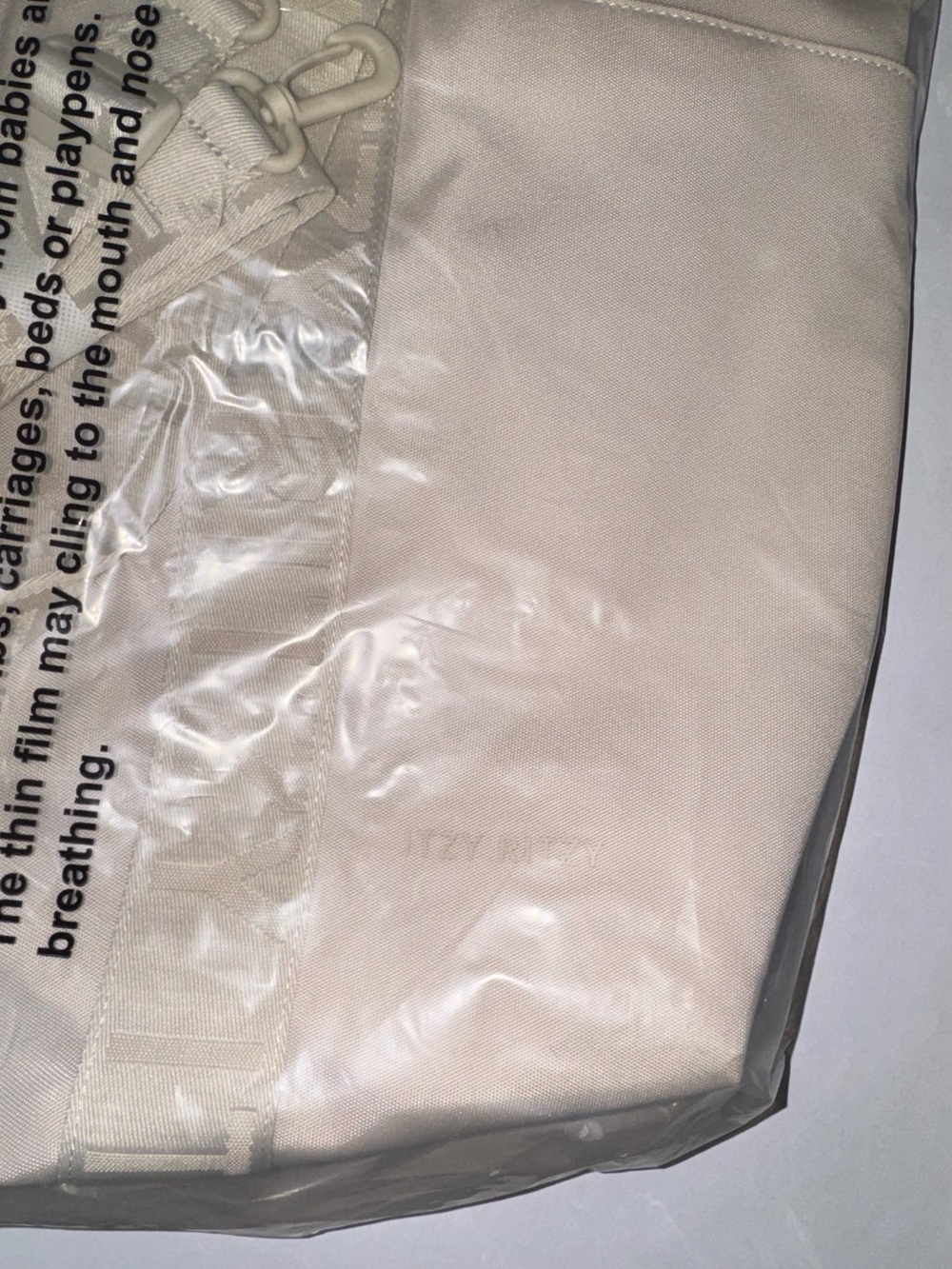 Itzy Ritzy Belong All-in-Tote™ Cream NWT - Picture 5 of 6